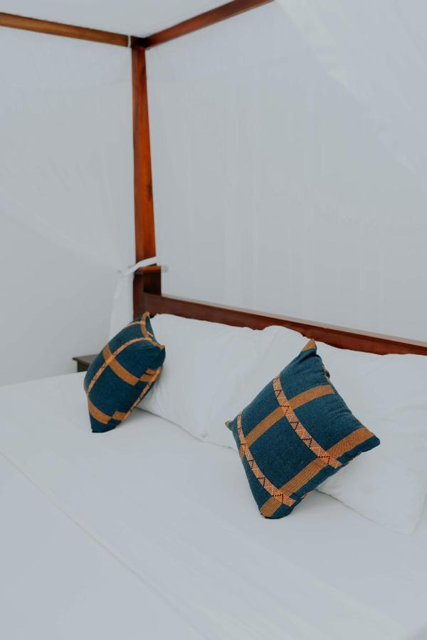 La Canopee أونا واتونا المظهر الخارجي الصورة